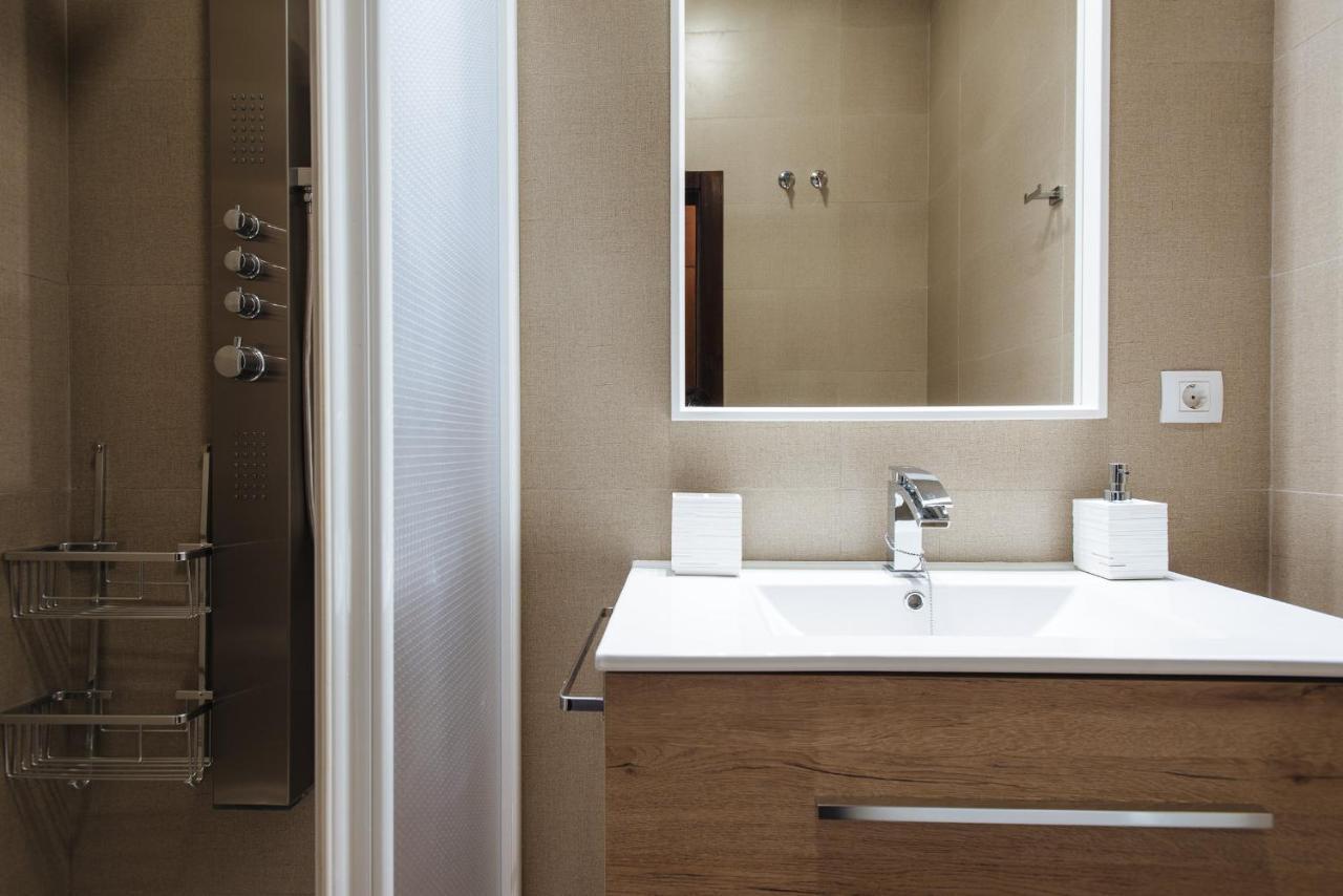 Apartamento Puerta Real - Free Parking Sevilla Exterior foto